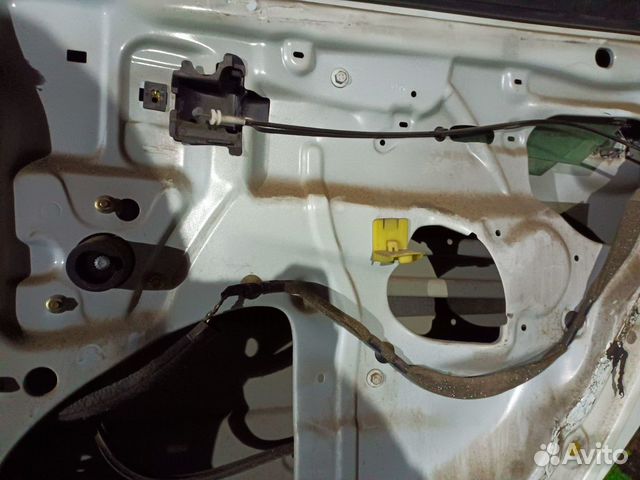 Стеклоподъёмник задний правый Renault Scenic