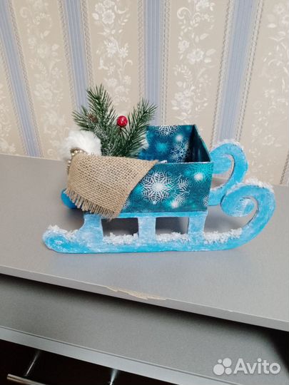 Сани новогодние