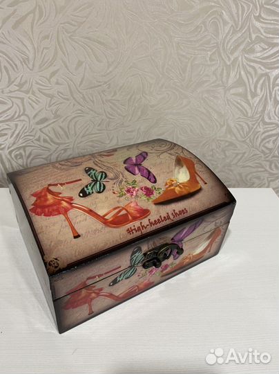 Шкатулка для украшений