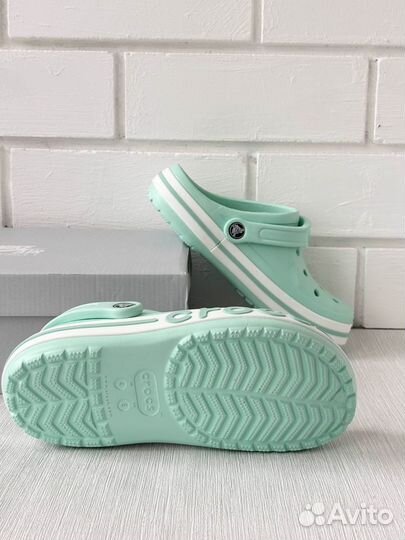 Новые женские сабо Crocs