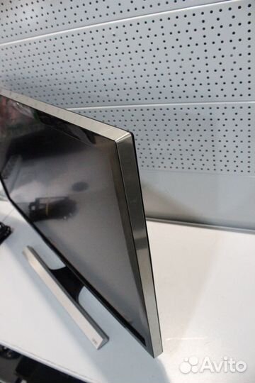 Монитор Samsung U28E590D/28