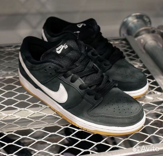 Кроссовки мужские Nike SB Dunk Low Black / White