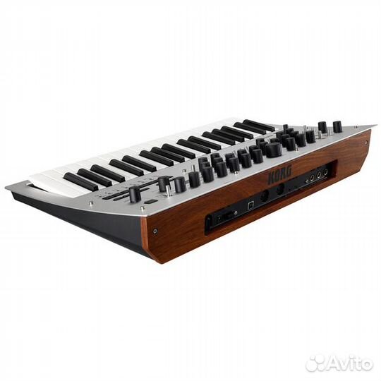 Синтезатор Korg Minilogue