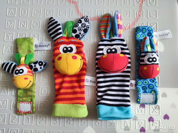 Носочки браслеты погремушки для малышей