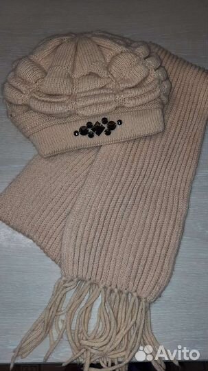 Комплект шапка с шарфом