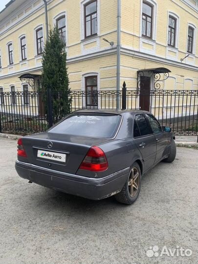 Mercedes-Benz C-класс 1.8 AT, 1995, 270 000 км