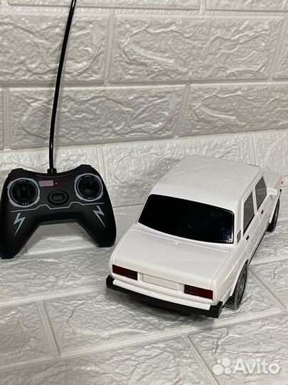 Радиоуправляемая машина