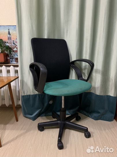 Компьютерное кресло