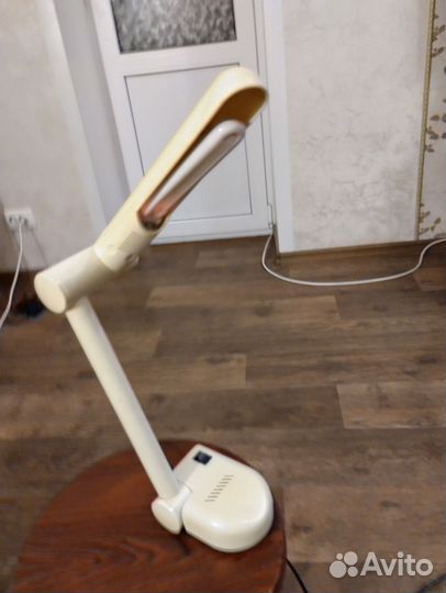 Лампа настольная