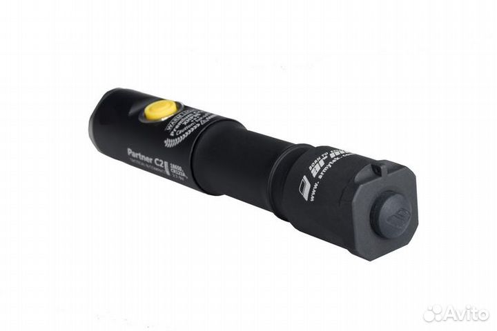 Фонарь Armytek Partner С2 Pro v3 XHP35 (Теплый све