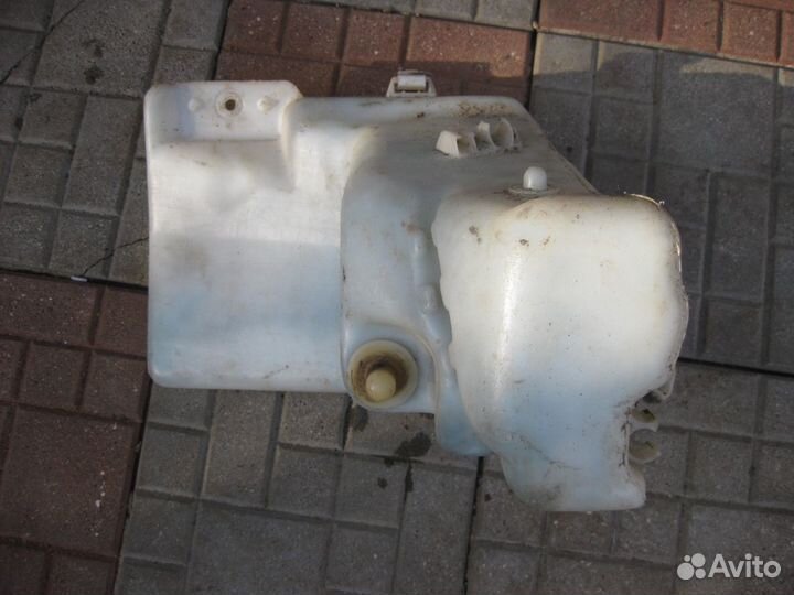 Бачок омывателя для Мерседес C-202