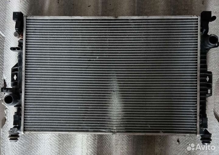 Радиатор охлаждения Freelander 2