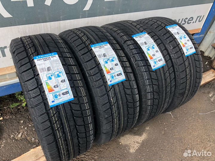 Triangle TR777 205/55 R16