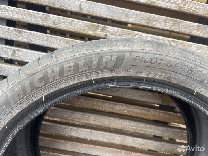 Michelin Pilot Sport 4 275/35 R19 100Y