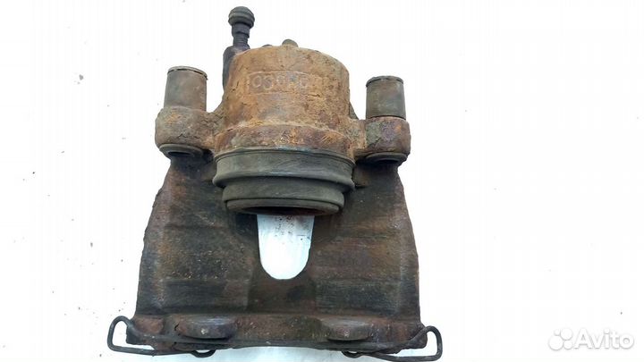 Суппорт передний левый Ford Focus 3