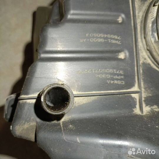 Корпус воздушного фильтра Ford Focus 1.6