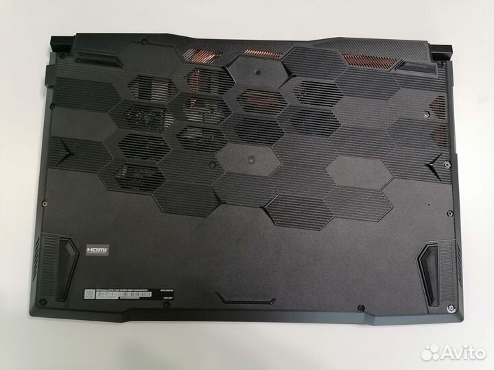 Ноутбук MSI 17.3 i5-11400h gtx1650