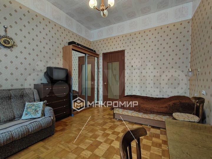 2-к. квартира, 75 м², 2/4 эт.