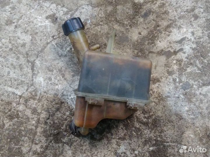 Расширительный бачок renault laguna 2 1.9 дизель