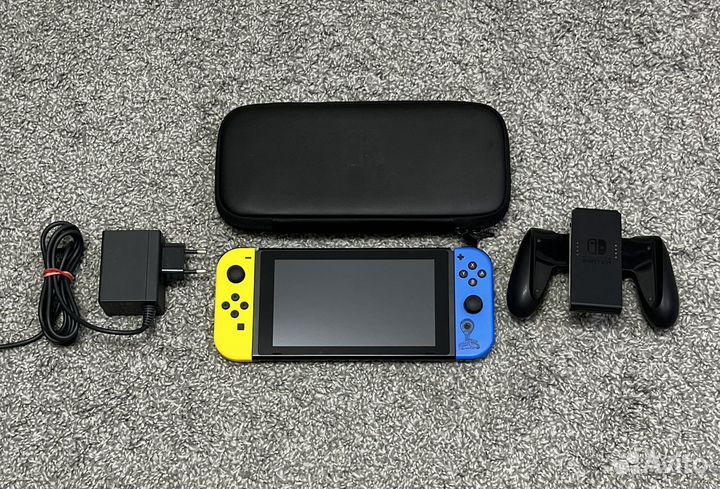 Nintendo Switch Fortnite Edition Rev 2