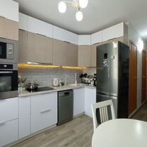 4-к. квартира, 90 м², 9/10 эт.