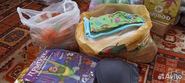 Вещи для новорожденных + игрушки