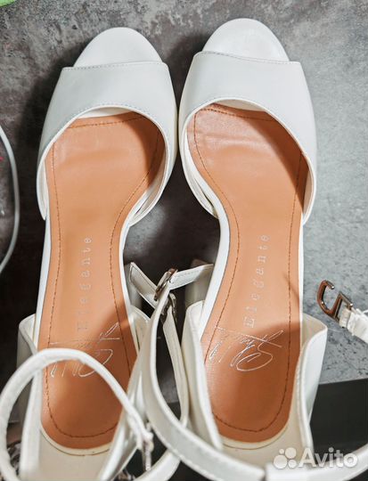 Туфли на высоком каблуке