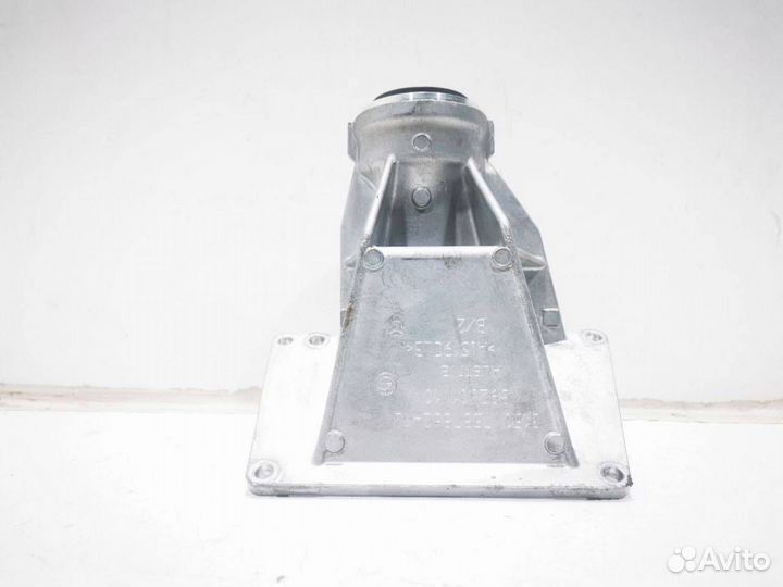 Кронштейн полуоси BMW 4 F32/F33/F36 рест. F36 2018