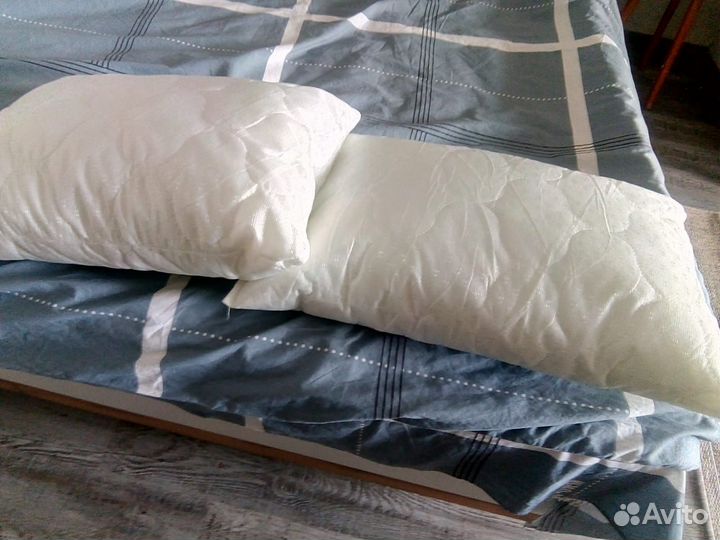 Подушки 60*40 две штуки 2 шт