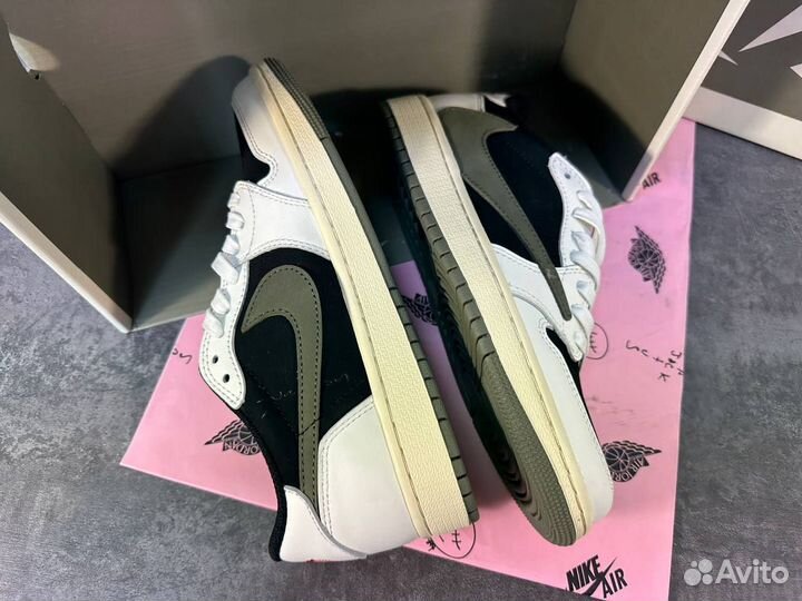 Кроссовки Travis Scott x Air Jordan 1 Low OG Rever