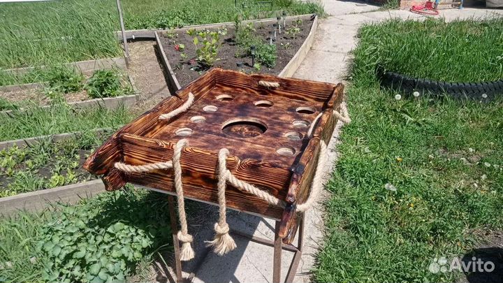 Плавающий столик для бассейна