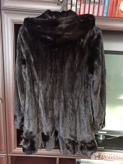 Шуба норковая с капюшоном 48 50