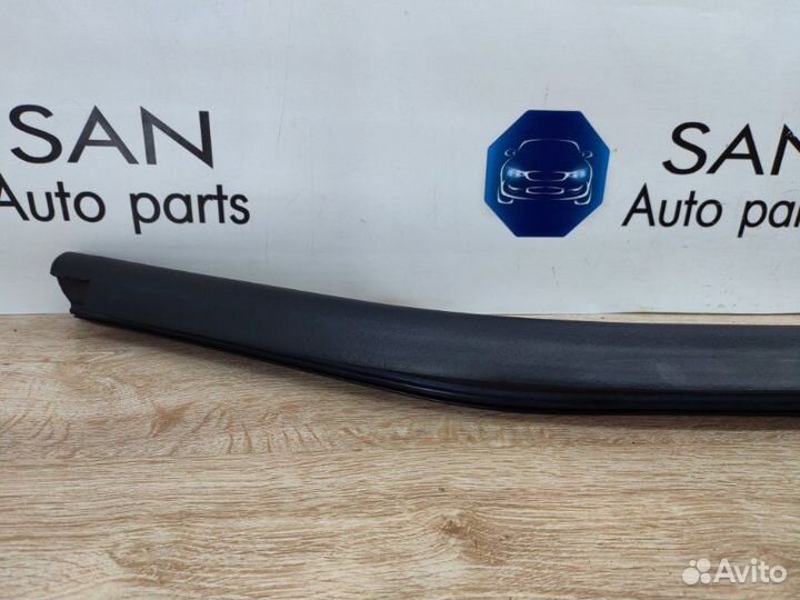 Уплотнительная резинка капота задняя Bmw 3 F30