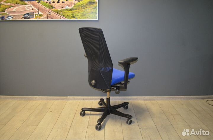 Компьютерное кресло Kinnarps Швеция