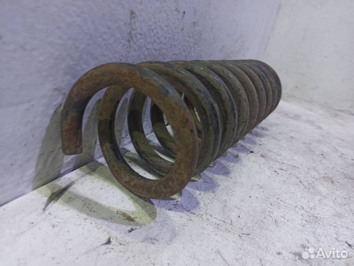 Пружина задняя Мерседес