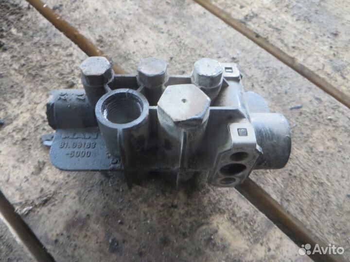 Магнитный клапан 81981836000 MAN 81981836000