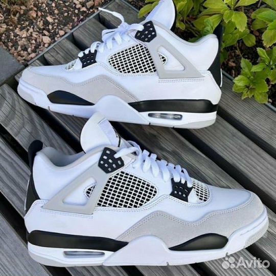 Air Jordan 4 Retro Military Black