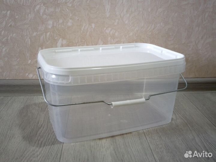 Ведро пластиковое с крышкой 11л