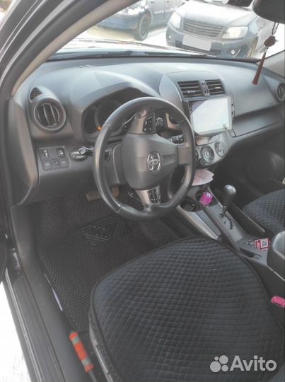 Toyota RAV4 2.0 CVT, 2010, 194 000 км