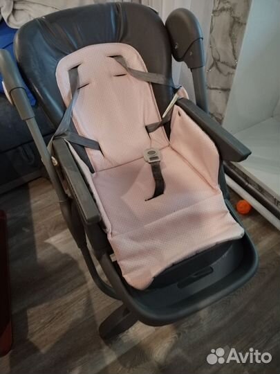 Детский стульчик для кормления