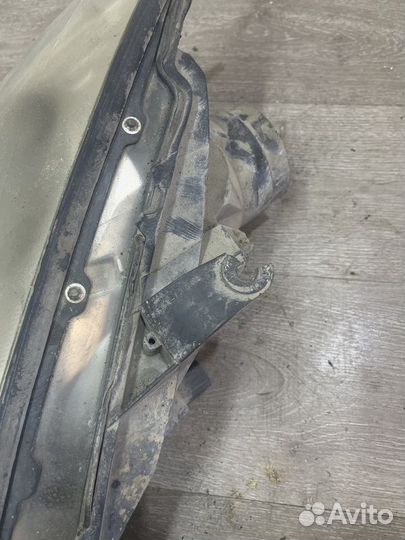 Фара правая Ford Focus