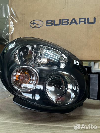 Фара правая Impreza G11 STI левый руль