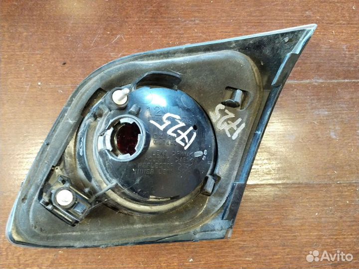 Фонарь внутренний левый Mazda 3(BK)