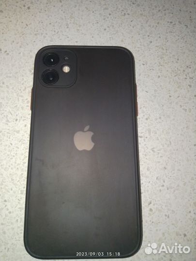 Чехол на iPhone 11 с защитным стеклом