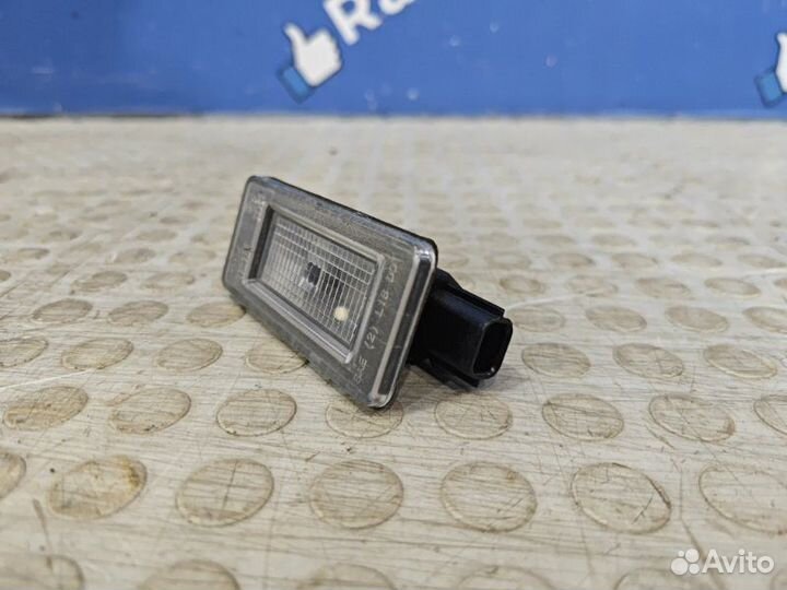 Фонарь подсветки номера Renault Duster 2