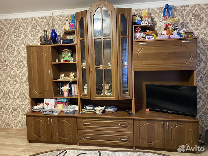 Стенка в гостиную