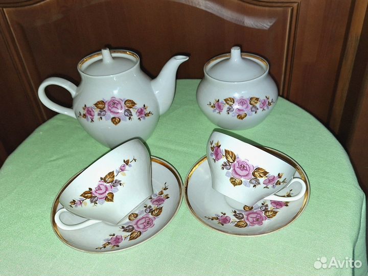 Чайный сервиз и Заварочный чайник Пион Дулево