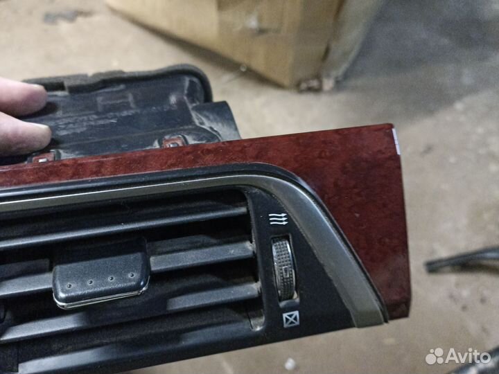 Левый воздуховод toyota camry v50