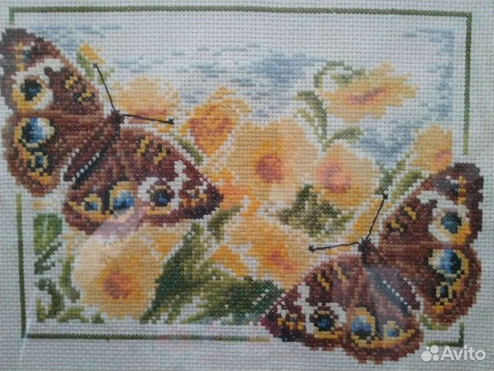 Вышивка крестом бабочки
