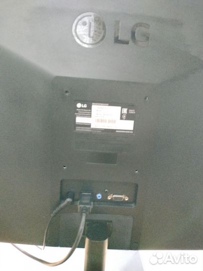 Монитор LG 27
